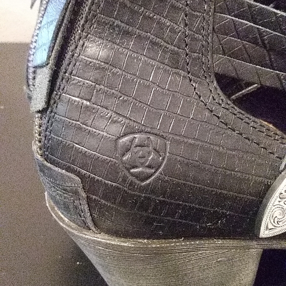 Ariat Boots - Picture 7 of 9